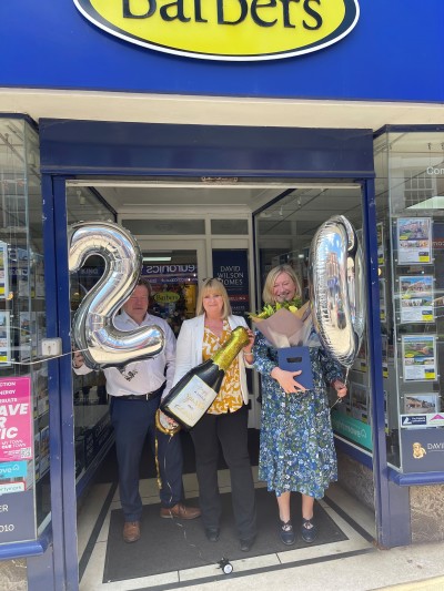 Barbers Celebrate 20 Years Service of Staff